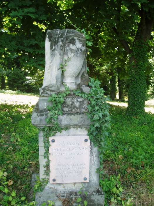 Csurgó, Széchenyi tér 09. 06.kép. Sárközy István síremléke.jpg Csurgó, Széchenyi tér 09. 06.kép. Sárközy István síremléke.jpg