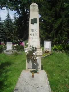 Debrecen, Bocskai út.Köztemető. Fazekas Mihály sírja.jpg Debrecen, Bocskai út.Köztemető. Fazekas Mihály sírja.jpg