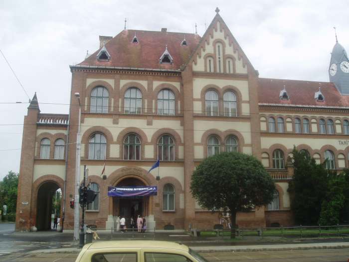 Debrecen, Péterfia u. 01-07. 1.kép.jpg Debrecen, Péterfia u. 01-07. 1.kép.jpg