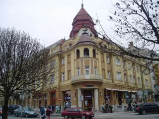 Kaposvár, Széchenyi tér 05.jpg Kaposvár, Széchenyi tér 05.jpg