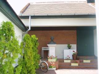 Kecskemét, Katona J. u. 05. 3.kép.jpg Kecskemét, Katona J. u. 05. 3.kép.jpg