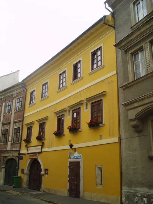 Sopron, Szent György u. 15.jpg Sopron, Szent György u. 15.jpg
