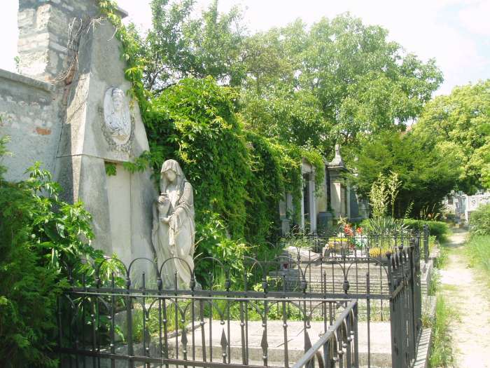 Sopron, Szent Mihály u. Szent Mihály temető: Csatkai Endre.jpg Sopron, Szent Mihály u. Szent Mihály temető: Csatkai Endre.jpg
