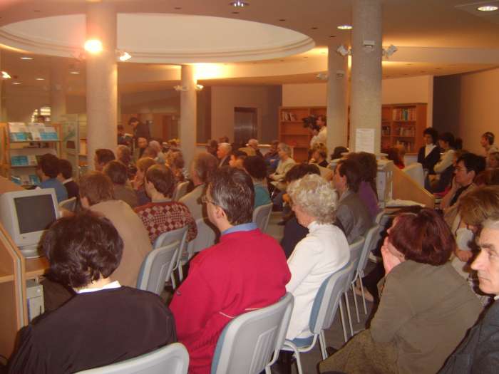 STA65552 - A Halis-év-könyv bemutatójának hallgatósága.JPG STA65552 - A Halis-év-könyv bemutatójának hallgatósága.JPG